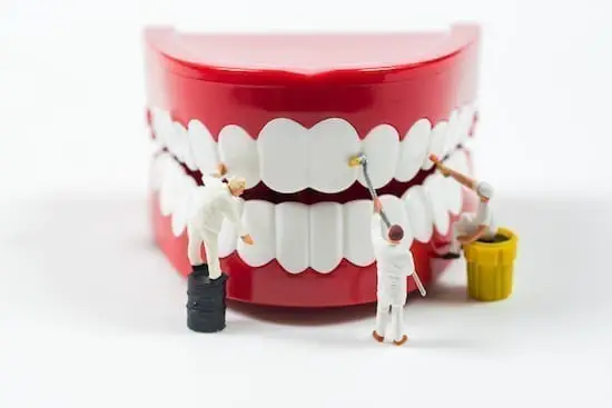 dentier brossage de dents